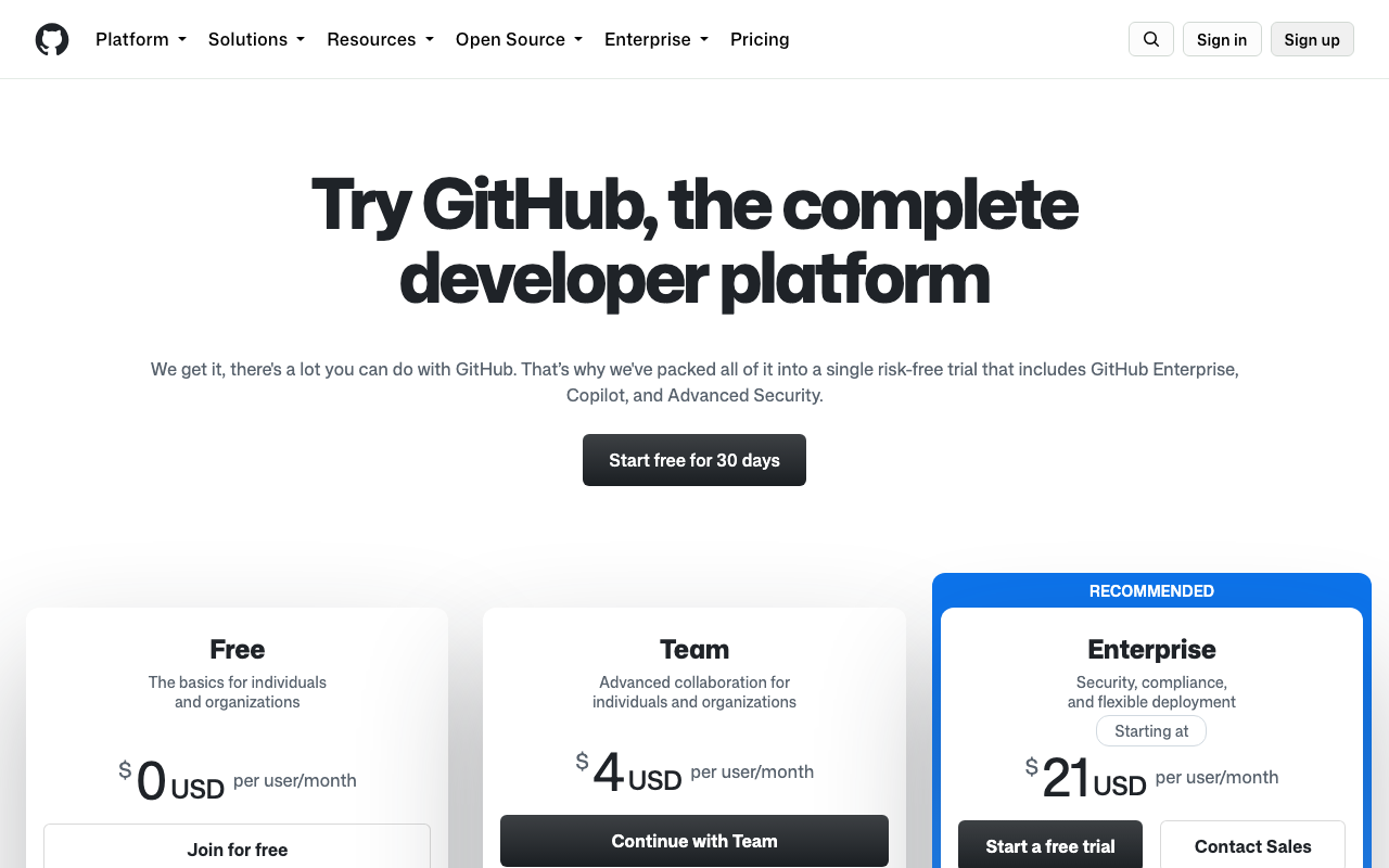 GitHub の料金ページ(パソコンの画面)。左から Free が月0ドル、Team が月4ドル、Enterprise が月21ドルから